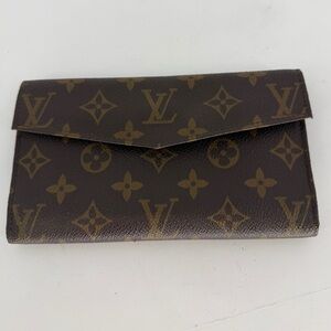 Authentic Vintage Louis Vuitton LV Monogram Trifold Wallet